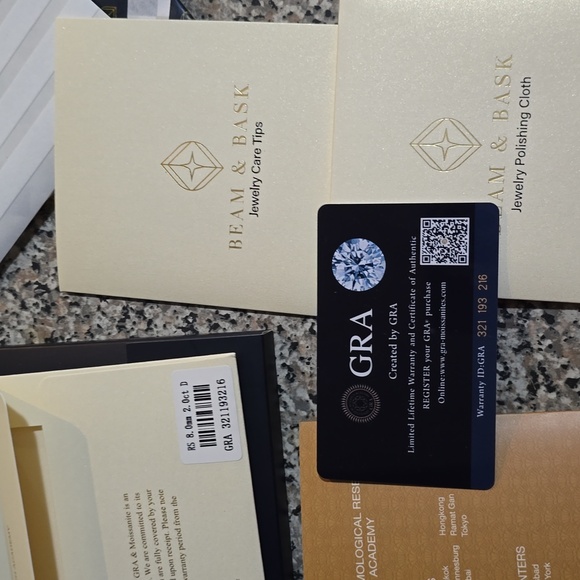 NIB/NWOT Beam and Bask 2 Carat Moissanite Necklace - Picture 12 of 13